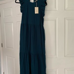 Women’s tiered ruffle dress